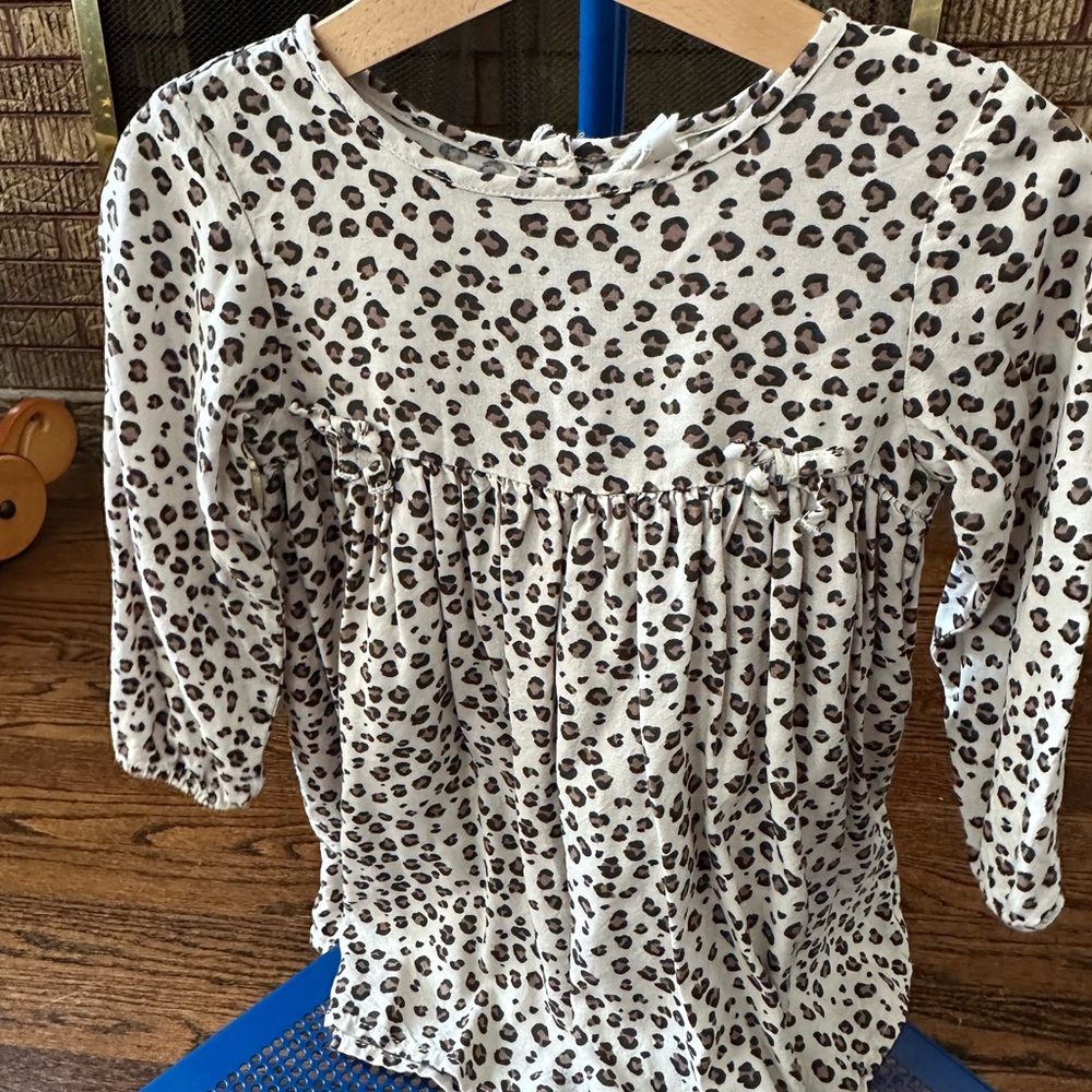 H&M leopard top toddler size 18 months